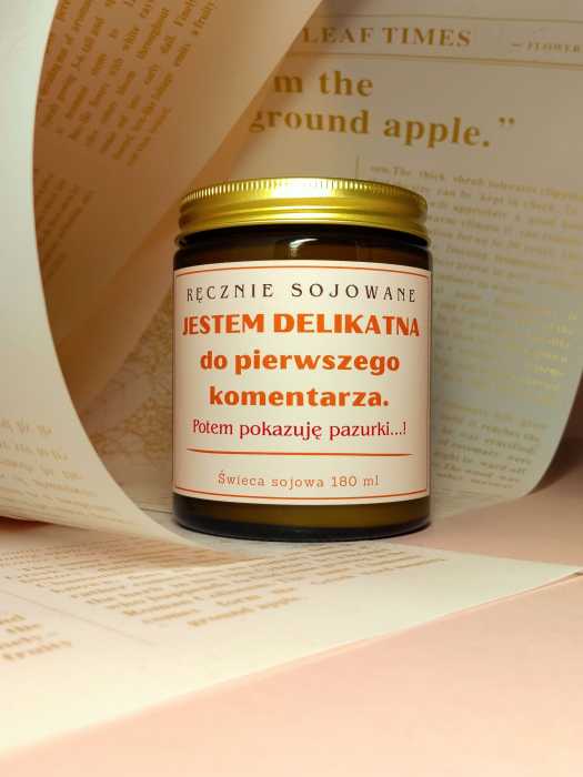 Świeca sojowa Jestem delikatna do pierwszego komentarza 180ml – Śliwka.jpg