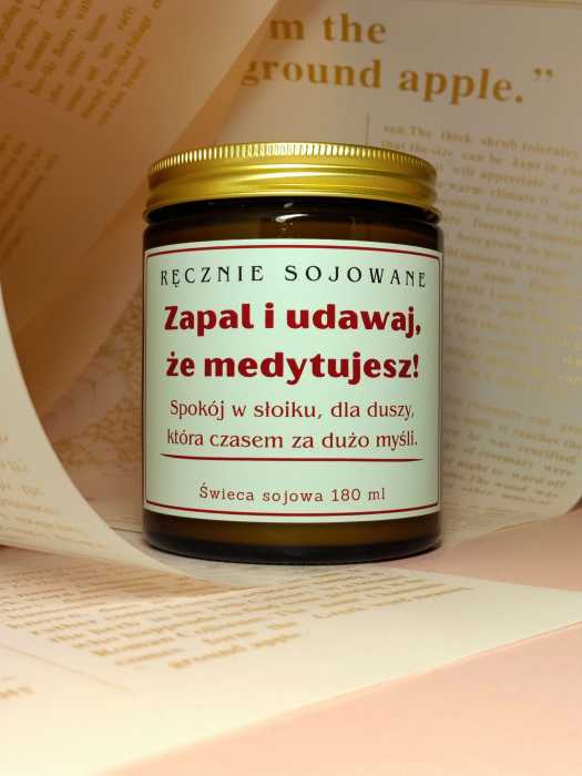 Świeca sojowa Zapal i udawaj że medytujesz 180ml – Eukaliptus i Mięta.jpg