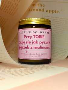 Świeca sojowa przy tobie czuję się jak pyszny pączek z malinami(180ml)-[pączek z malinami] reczniesojowane.pl.m.jpg