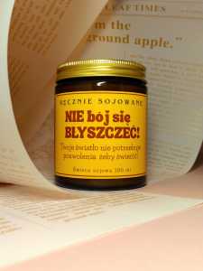 Świeca sojowa Nie bój się błyszczeć 180ml – Tajemniczy Ogród reczniesojowane.pl.jpg