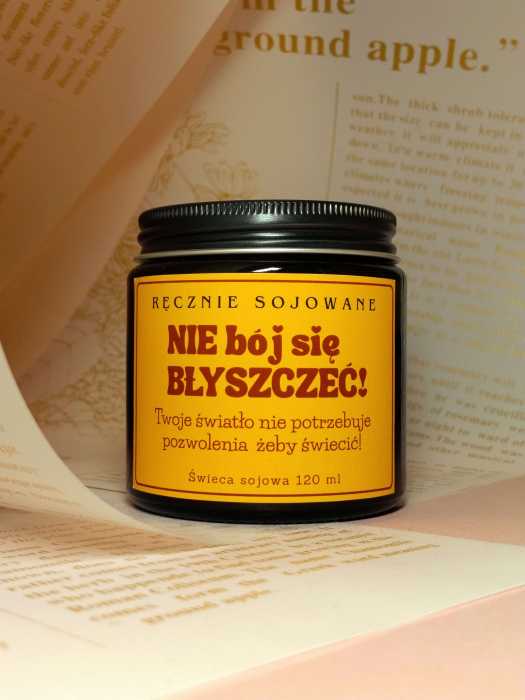 Świeca sojowa Nie bój się błyszczeć 120ml – Tajemniczy ogród 2 reczniesojowane.pl.jpg