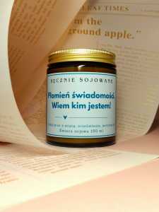 Świeca sojowa Płomień świadomości wiem kim jestem(180ml)-[eukaliptus z miętą] reczniesojowane.pl.jpg