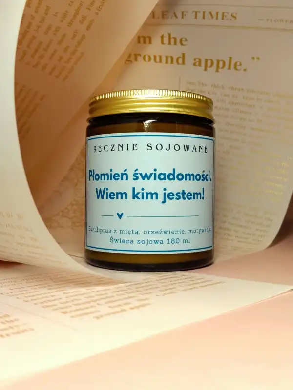 Świeca sojowa Płomień świadomości wiem kim jestem(180ml)-[eukaliptus z miętą] reczniesojowane.pl.jpg