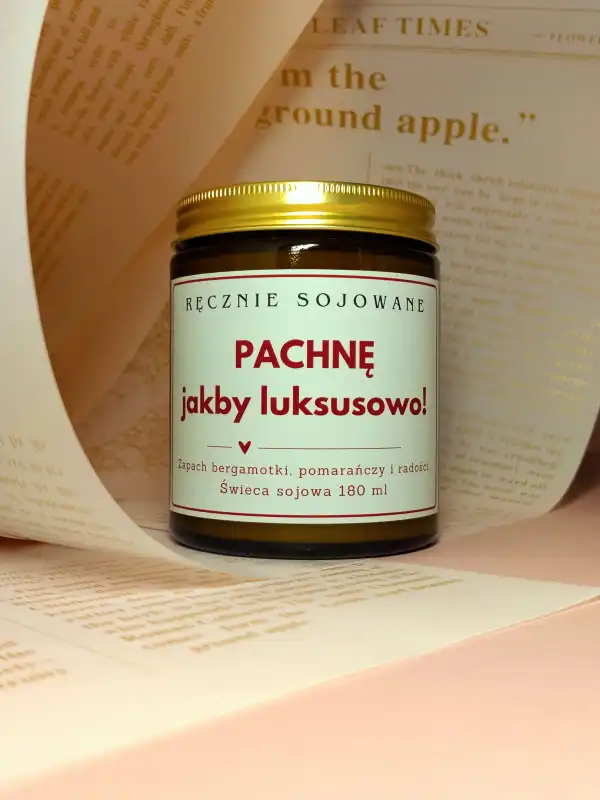 Świeca sojowa Pachnę jakby luksusowo 180ml – Bergamotka w pomarańczach.jpg