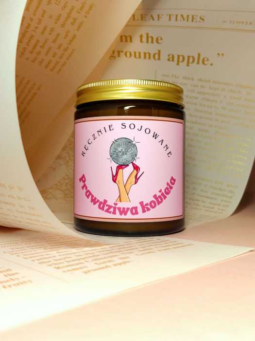 Świeca sojowa Prawdziwa kobieta 180ml – Dzikość róży.jpg