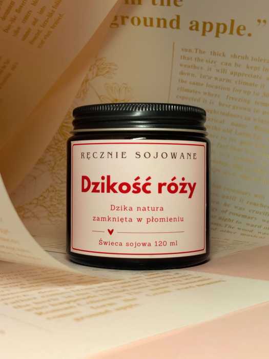 Świeczka sojowa Dzikość Róży 120ml zapach różany m.jpg