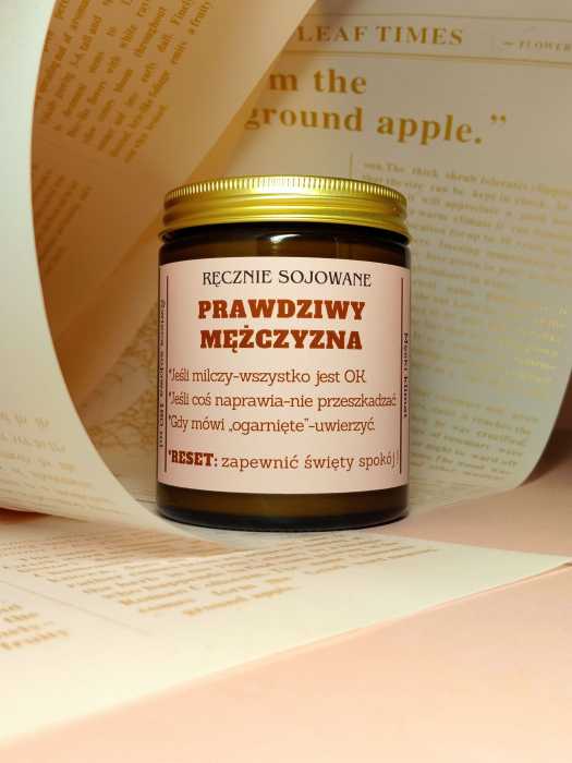 Świeca sojowa Prawdziwy mężczyzna 180ml –zapach Dobra kawka.jpg