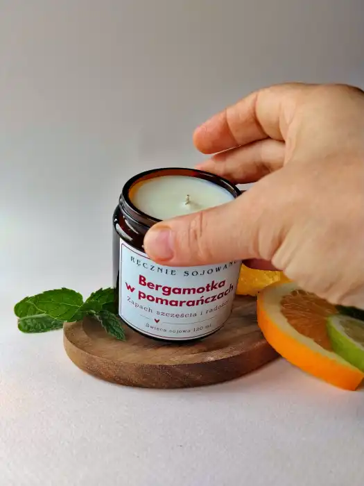 świeczka sojowa zapachowa Bergamotka w pomaranczach 120ml-2.webp