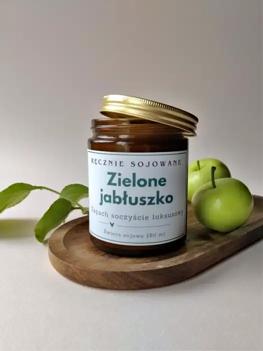 Świeca zapachowa sojowa Zielone jabłuszko 180 ml.1.webp
