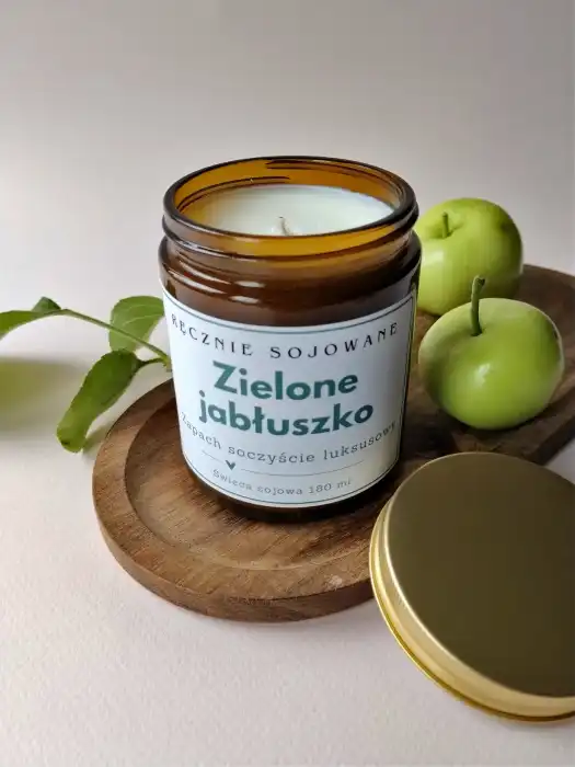 Świeca zapachowa sojowa Zielone jabłuszko 180 ml.2.webp